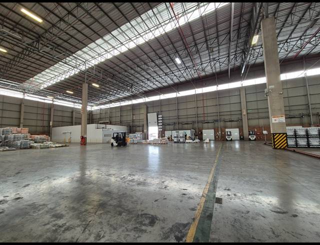 21,490M² WAREHOUSE TO LET IN GOSFORTH PARK